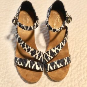 Toms Wedge Navy Ikat Sandal